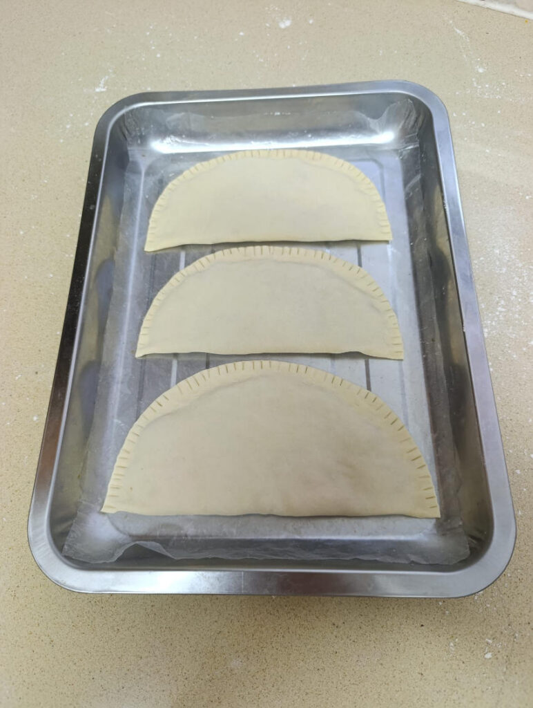 Чебурек с сыром